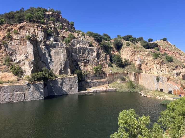 Why Choose the Crater Camino in the Vredefort Dome?