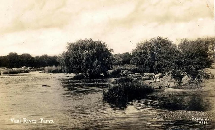 HOE HET PARYS GELYK 115 JAAR GELEDE?